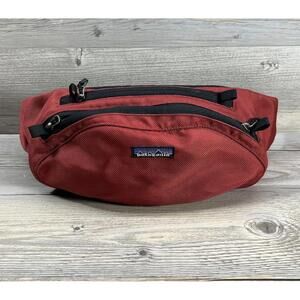 VTG Patagonia Hip Belt Bag Red Hiking Waist Fanny Pack Style 48455 90/00s Padded